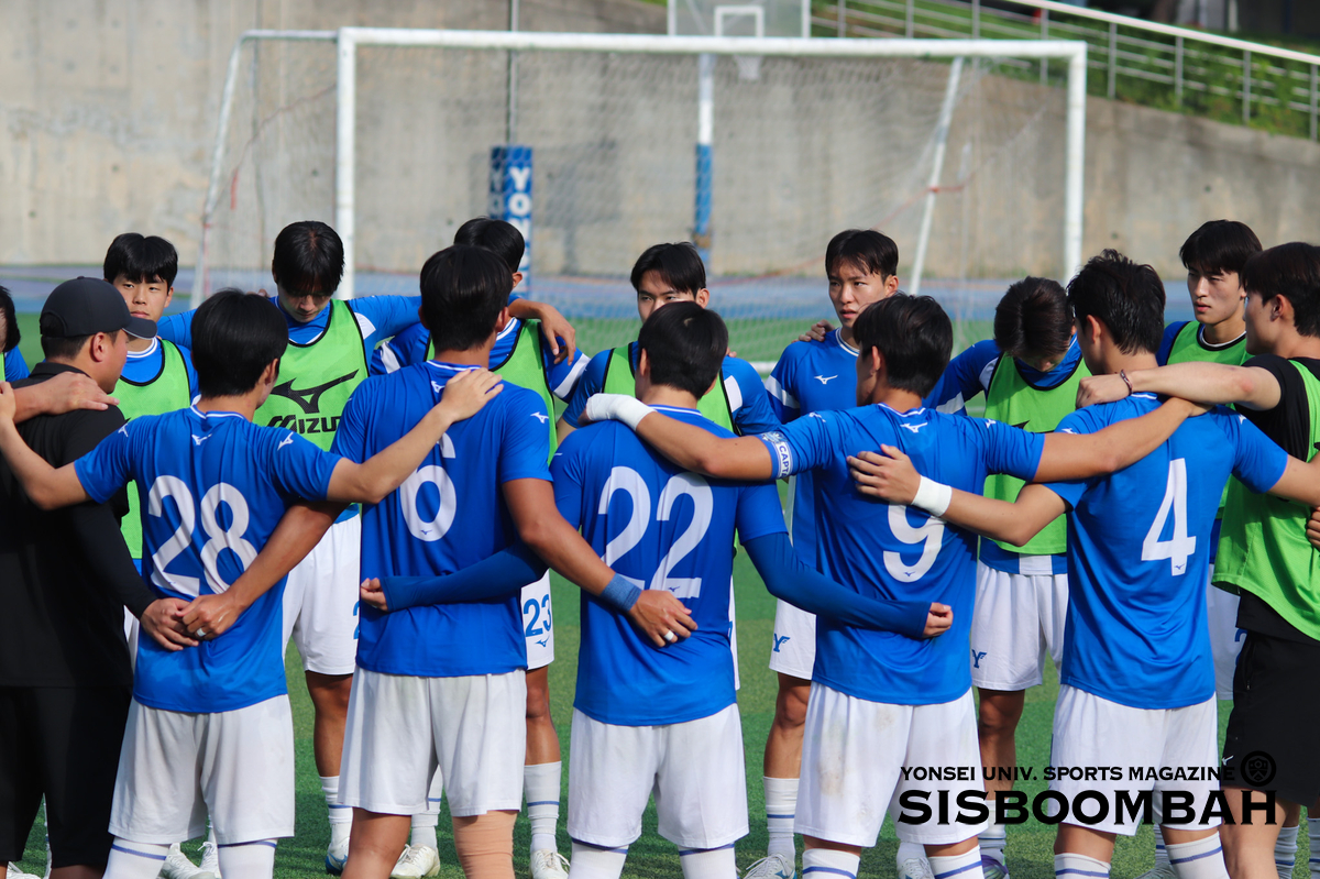 [2025 대학축구 U리그1] 멈출 줄 모르는 연세대의 대량득점 연승! 아주대에 5-0 압승 거두며 권역 우승에 한발짝!