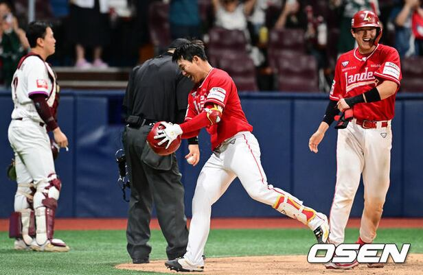 [2025 12월호 vol.72] 동문스답: 동문 독수리들의 힘찬 날갯짓으로 넘기는 2025년의 마지막 장